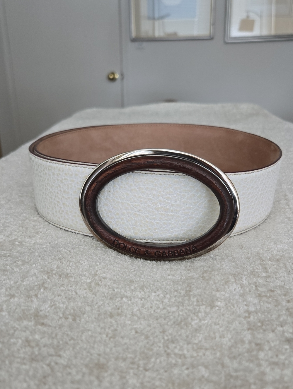 Dolce & Gabbana White Leather Belt with Wood-Trim Oval Buckle